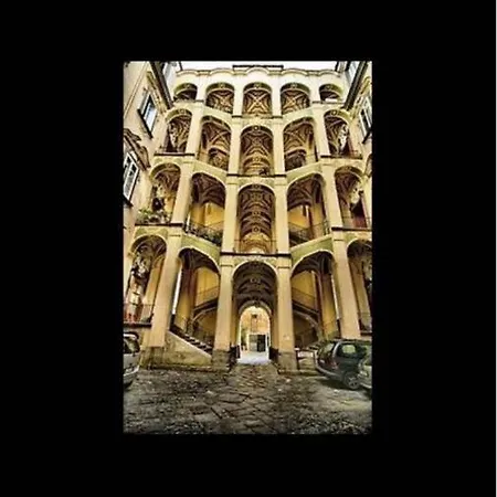 Dimora Della Sanita' Neapel